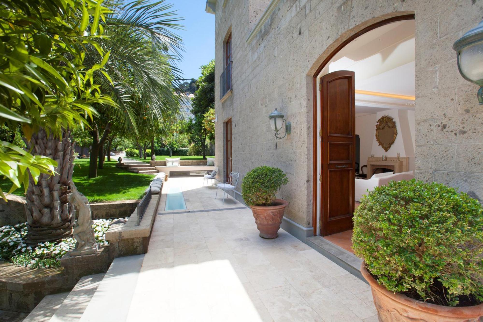 Amore Rentals - Villa Ebe Sorrento Exteriör bild