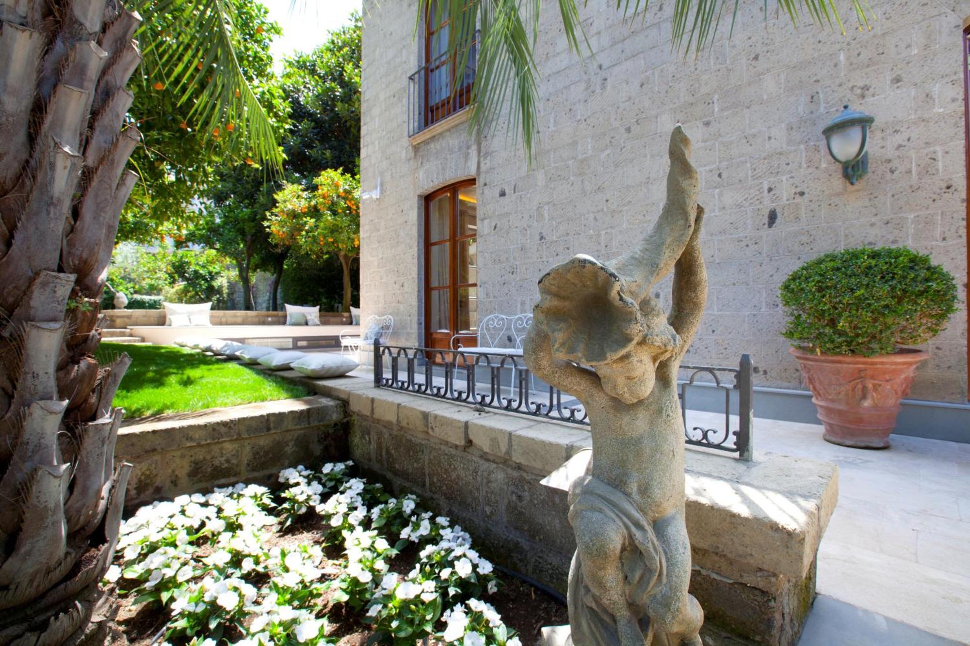 Amore Rentals - Villa Ebe Sorrento Exteriör bild