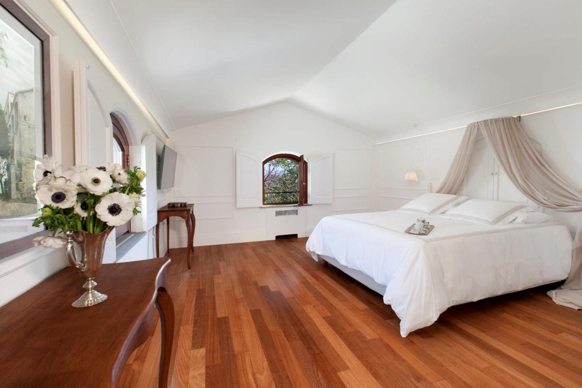 Amore Rentals - Villa Ebe Sorrento Exteriör bild