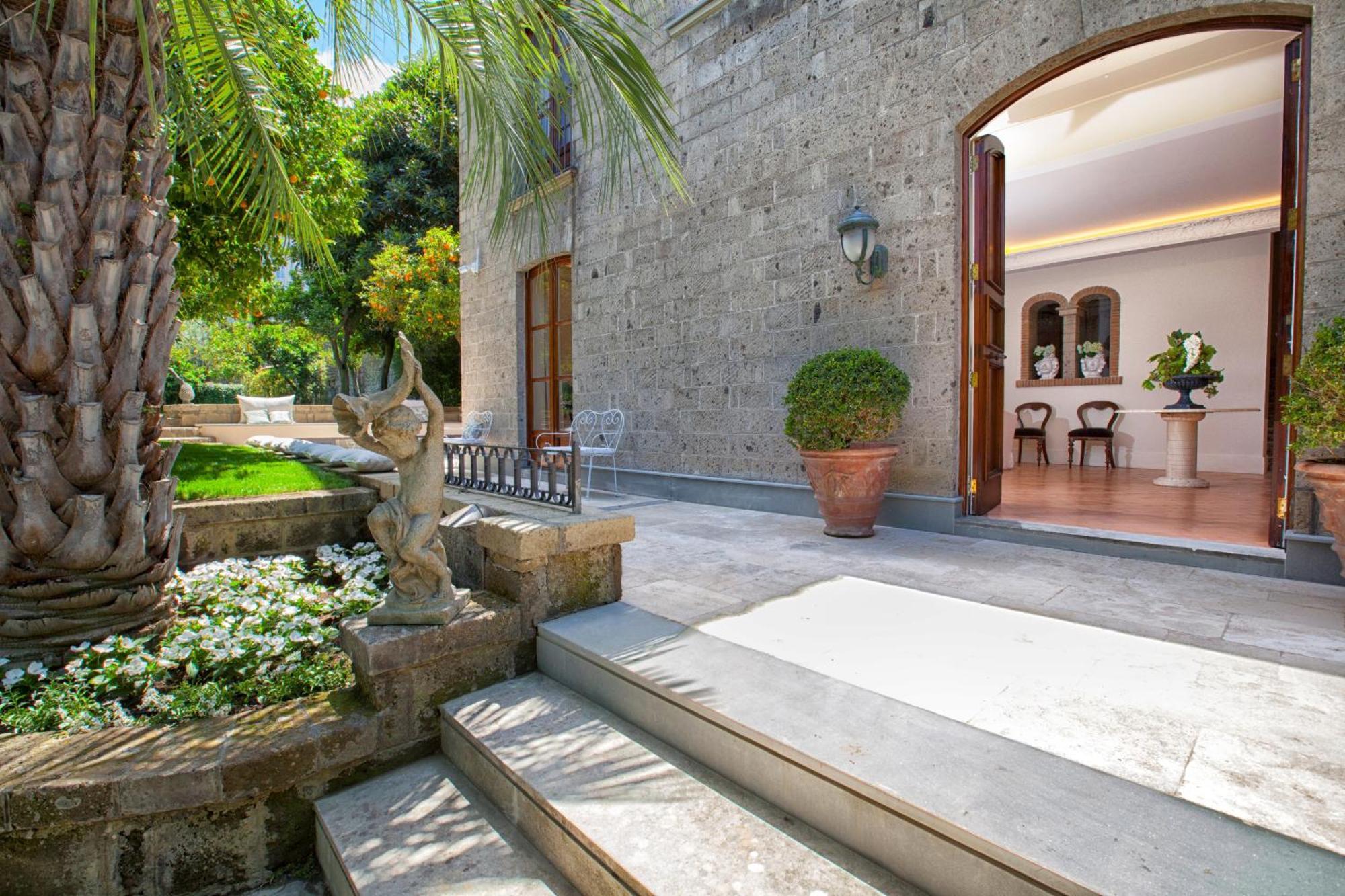 Amore Rentals - Villa Ebe Sorrento Exteriör bild